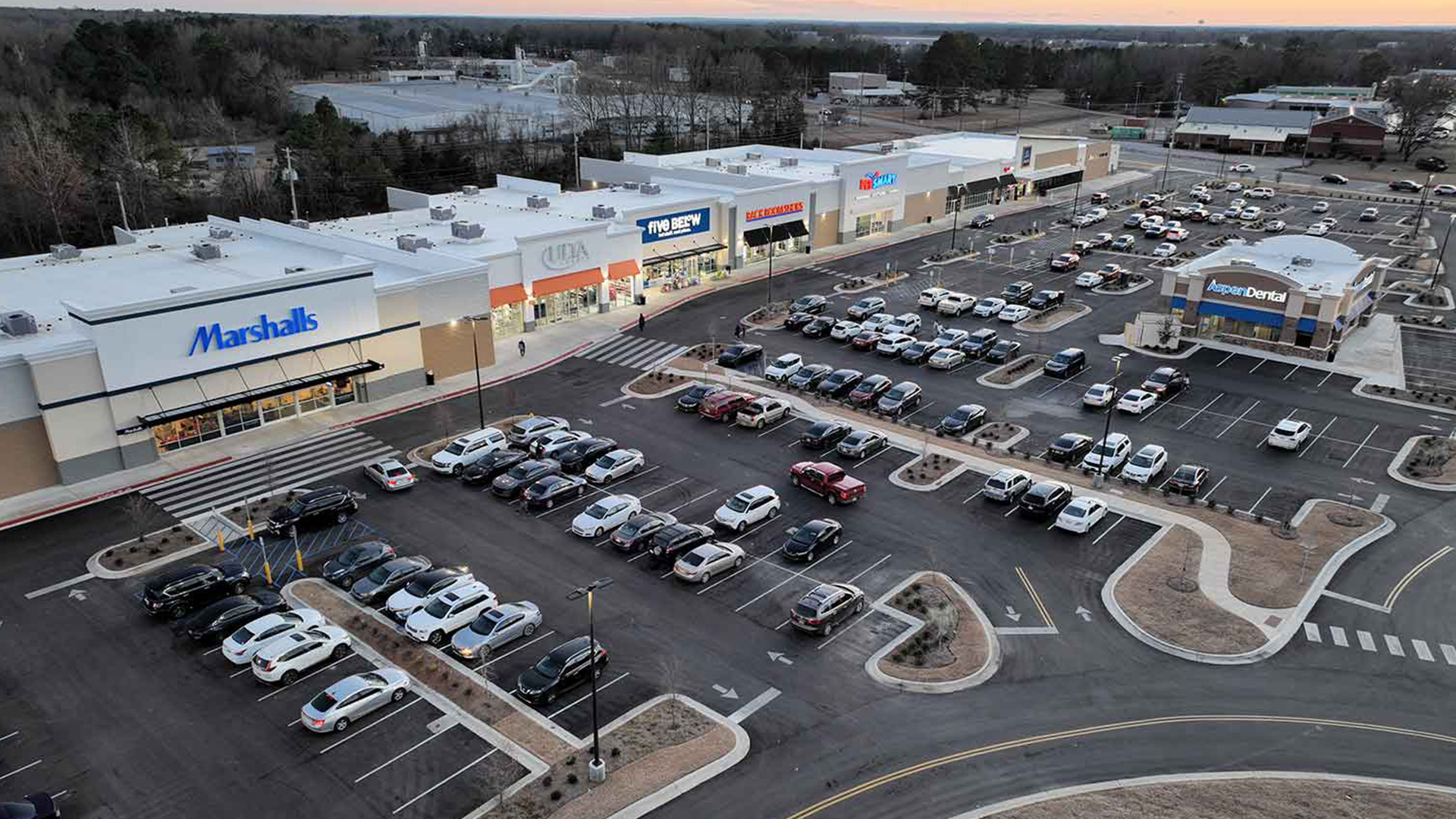 Triangle_NoFade Triangle Crossing Shopping Center, Starkville, MS